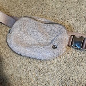 Everywhere Belt Bag 1L Fleece